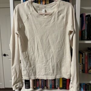 Athleta Cream Sparkly Long Sleeve Stretchy T-Shirt